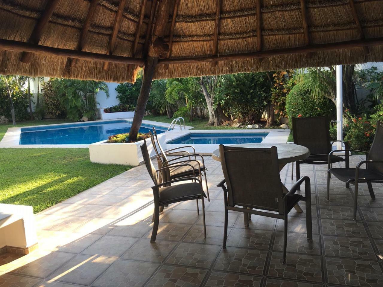 Large House - Walking To Beach - 10 Guests! Cancún Extérieur photo